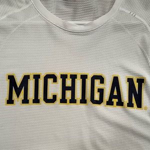 Michigan Wolverines Lululemon Metal Vent Tech Long Sleeve Size Medium